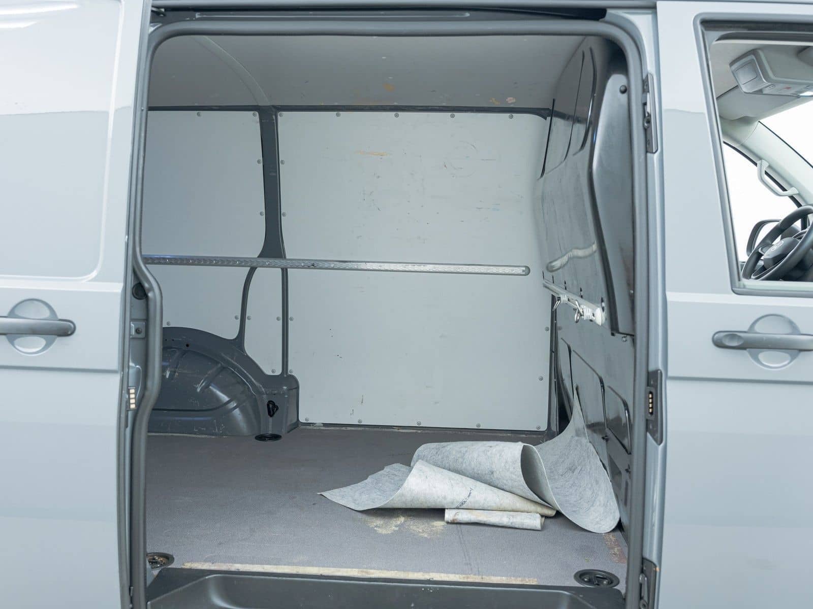 Volkswagen T6.1 Transporter Kasten TDI L1H1**KLIMA*AHK*SHZ* foto 18