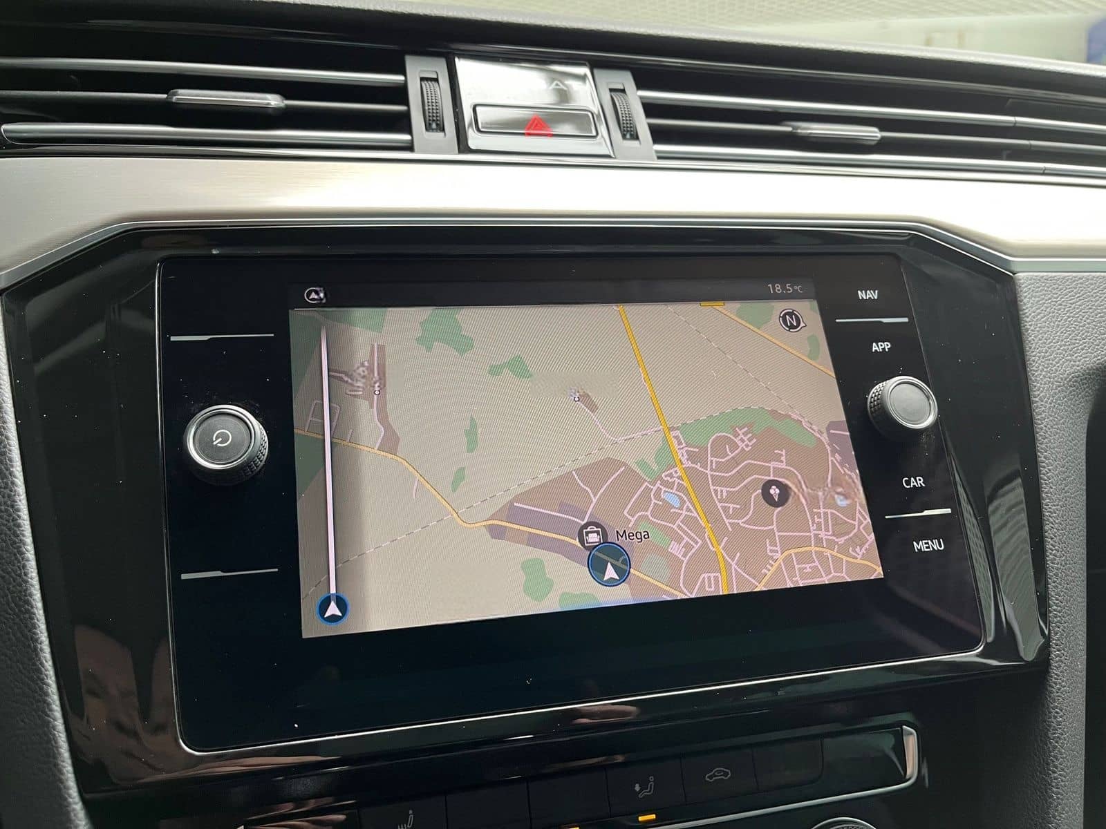 Volkswagen Passat Variant 1.5 TSI-DSG ELEGANCE,LED,ACC,AHK foto 16