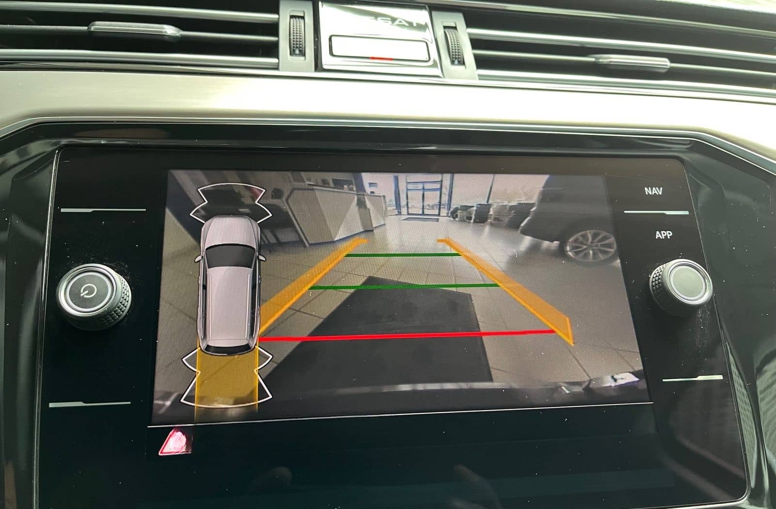 Volkswagen Passat Variant 1.5 TSI-DSG ELEGANCE,LED,ACC,AHK foto 17