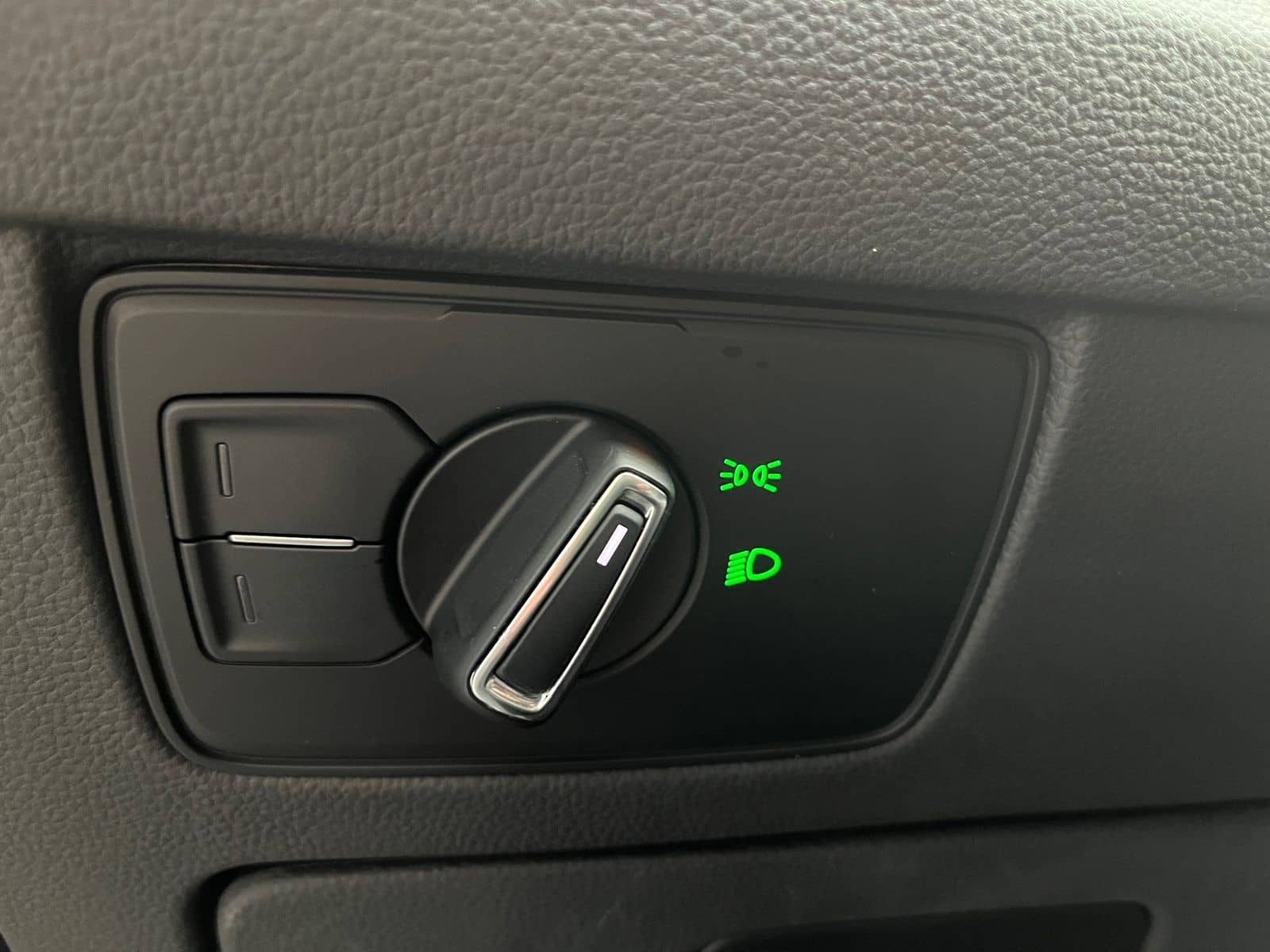 Volkswagen Passat Variant 1.5 TSI-DSG ELEGANCE,LED,ACC,AHK foto 22