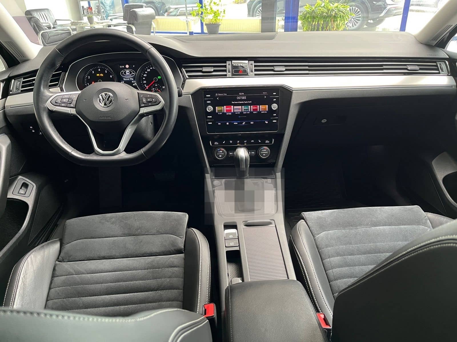 Volkswagen Passat Variant 1.5 TSI-DSG ELEGANCE,LED,ACC,AHK foto 10