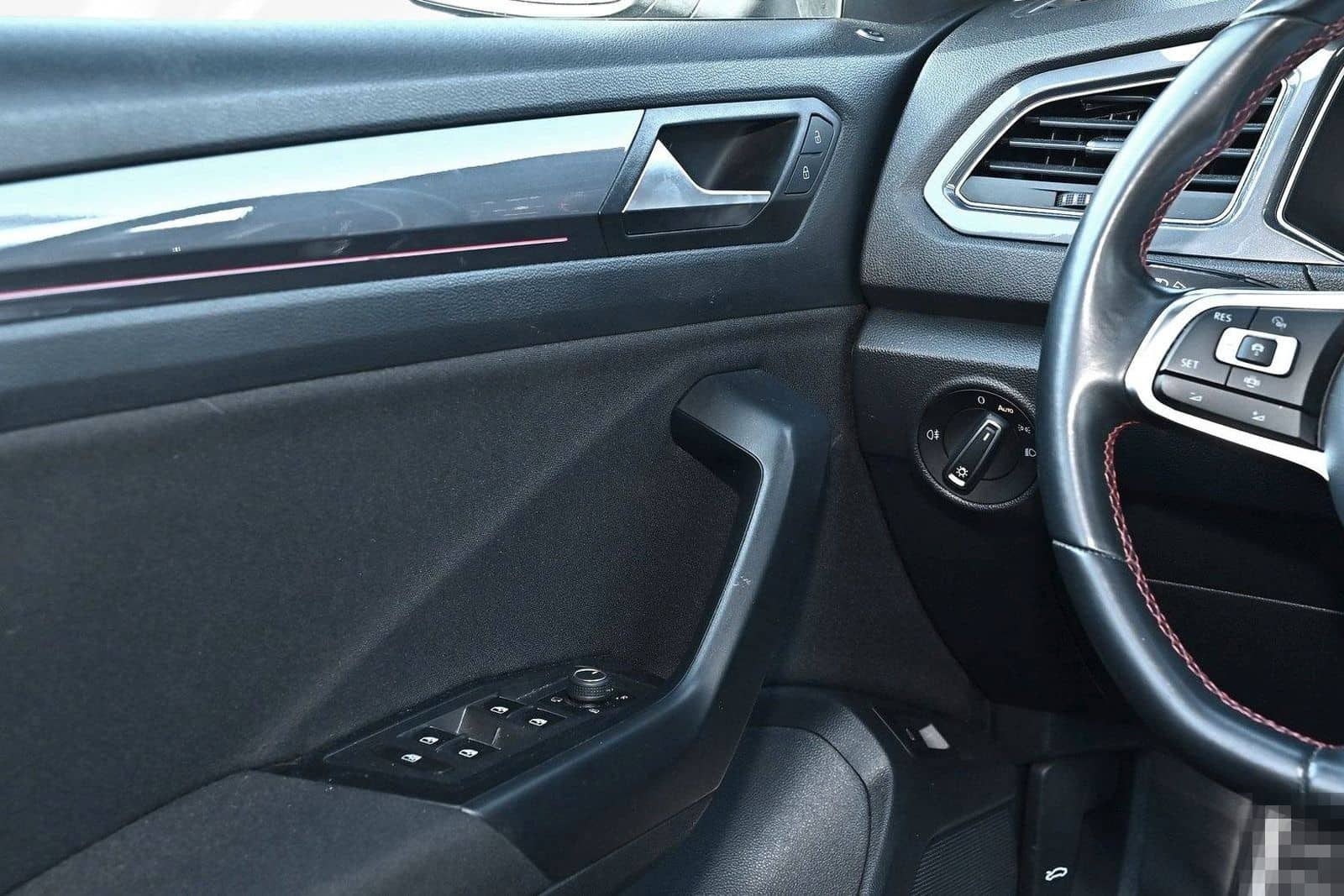 Volkswagen T-Roc 2.0 l TDI DSG Sport foto 16