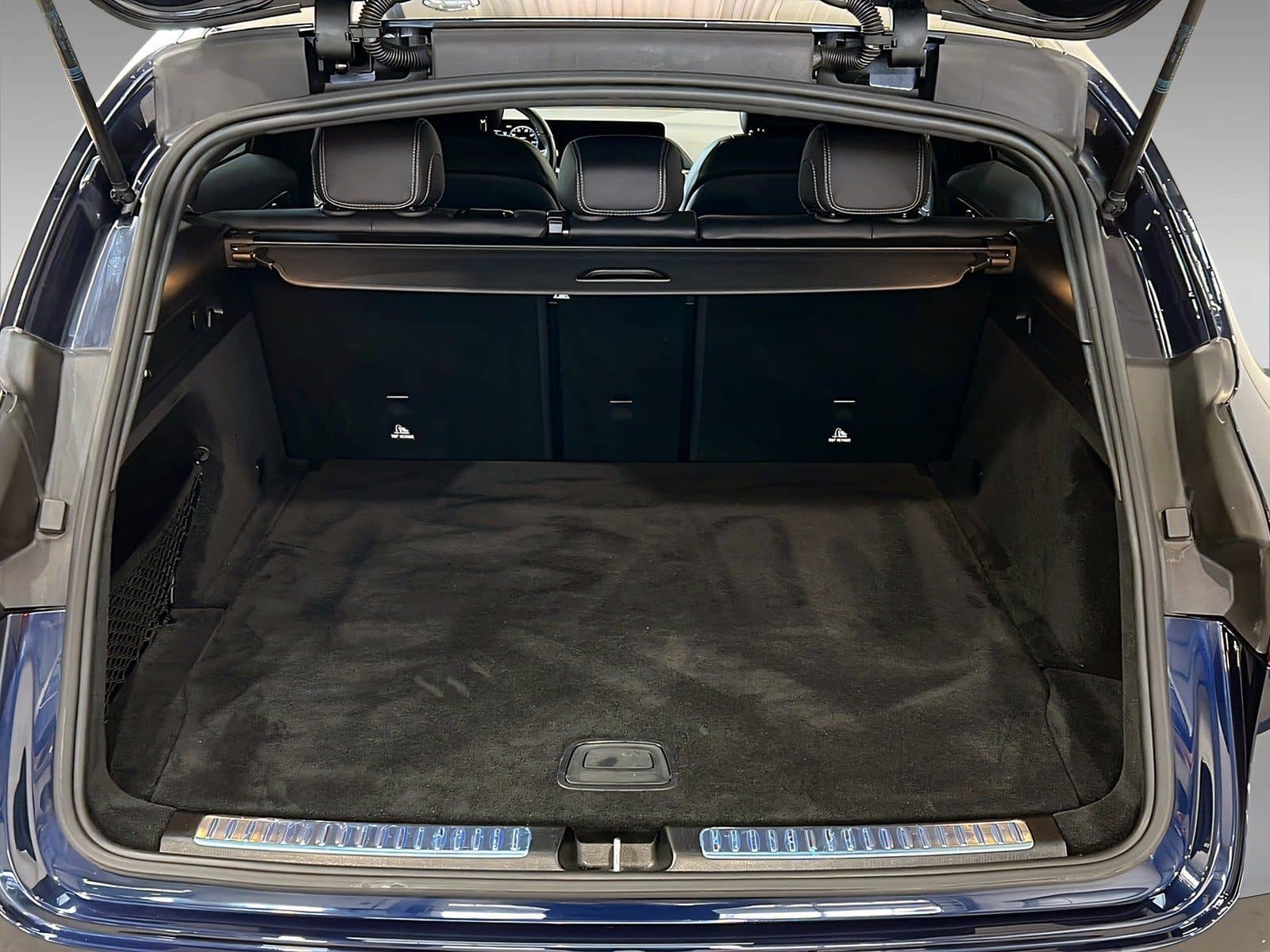 Mercedes-Benz EQC 400 4MATIC AMG+MULTIBEAM+Kamera+Ambiente+DAB foto 8