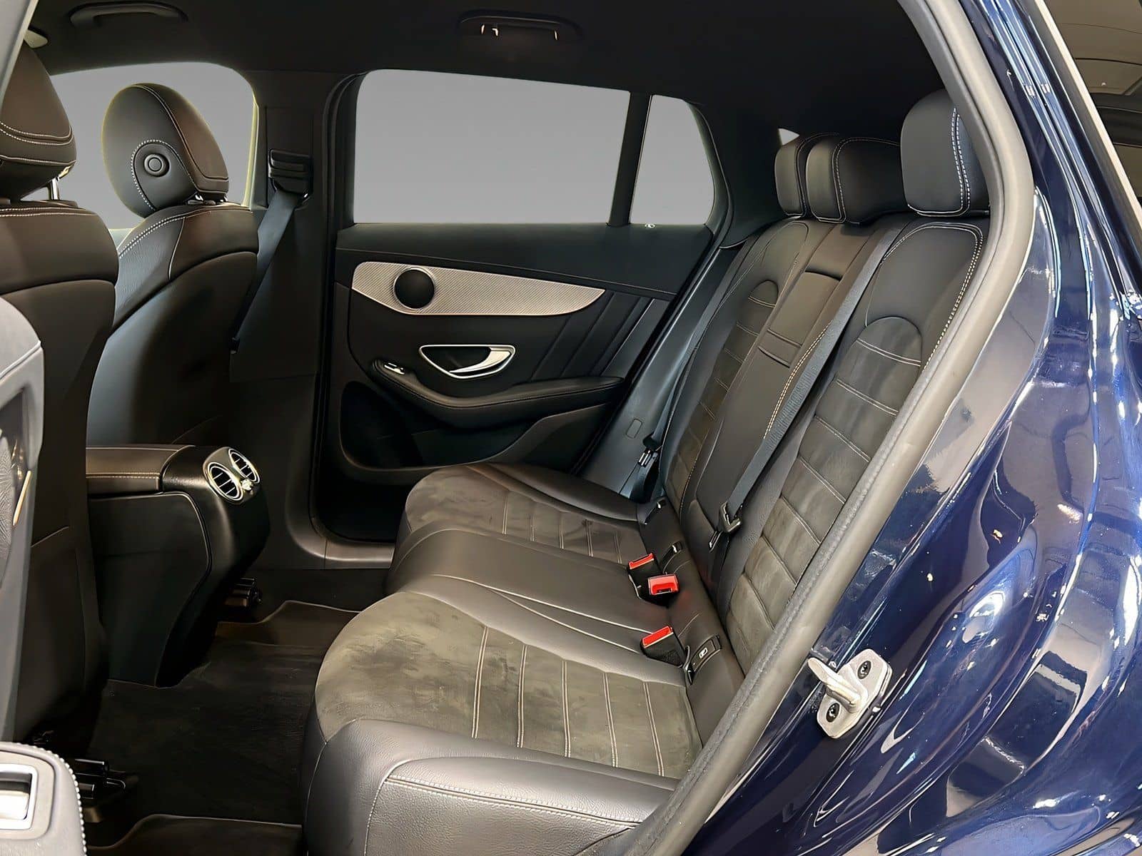 Mercedes-Benz EQC 400 4MATIC AMG+MULTIBEAM+Kamera+Ambiente+DAB foto 10