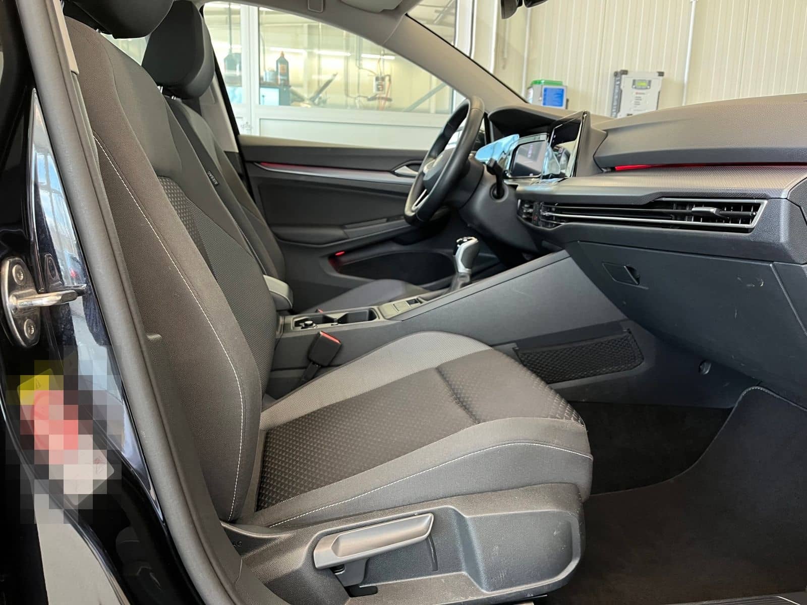 Volkswagen Golf VIII ACTIVE 1.5 TSI Standhzg. HUD Navi LEDP foto 13