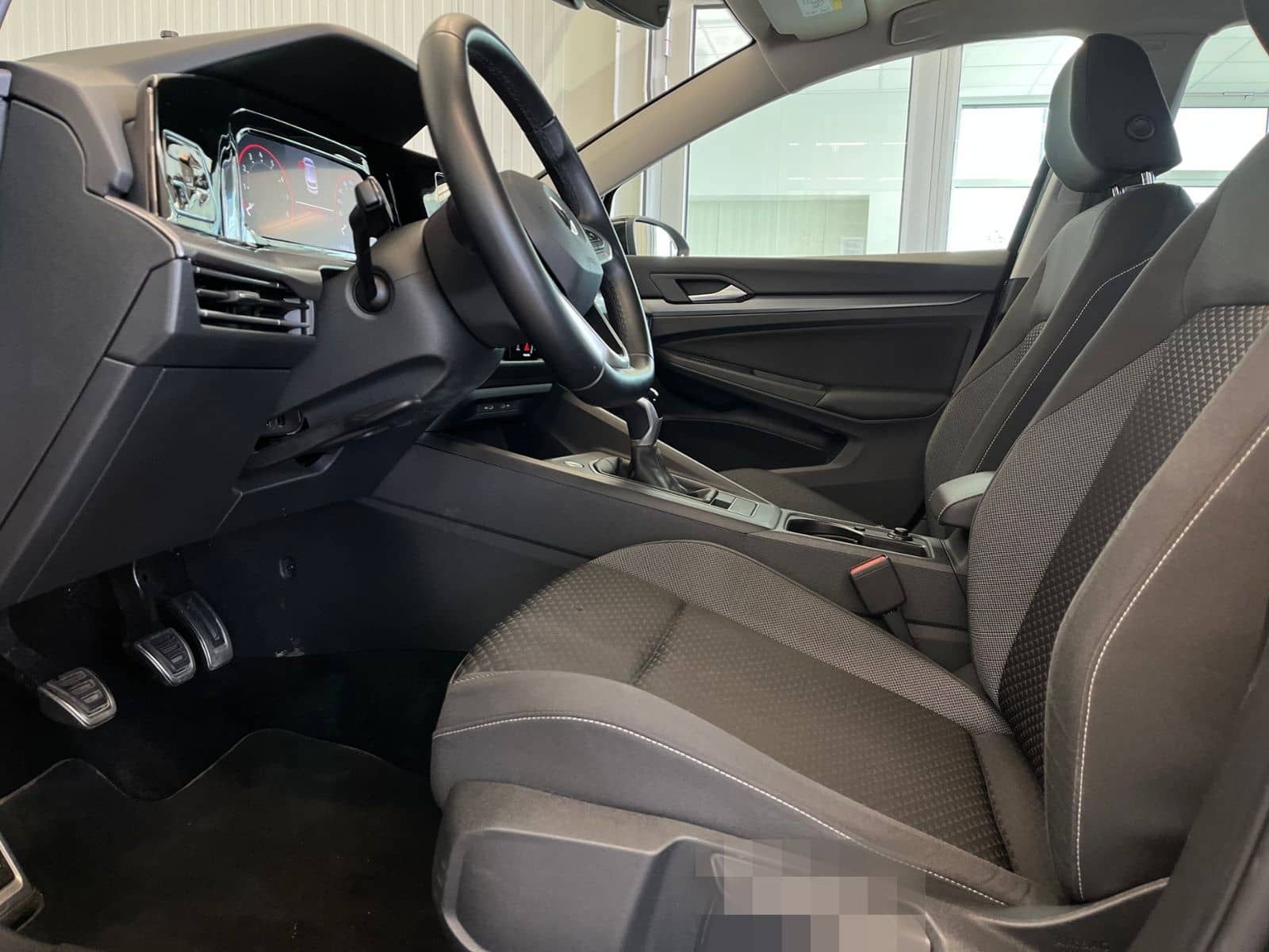 Volkswagen Golf VIII ACTIVE 1.5 TSI Standhzg. HUD Navi LEDP foto 8