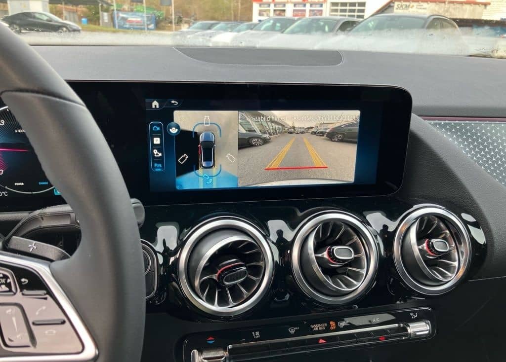 Mercedes-Benz GLA 180 Progressive Line+Night+AHK+DISTR+KEYLESS foto 14