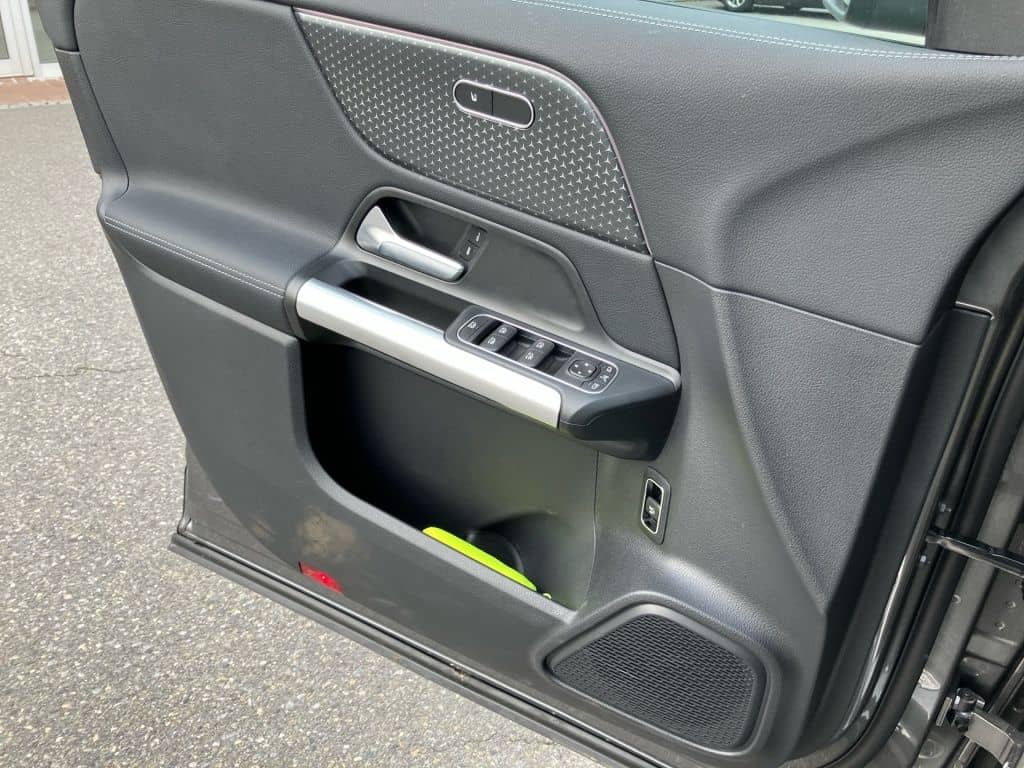 Mercedes-Benz GLA 180 Progressive Line+Night+AHK+DISTR+KEYLESS foto 15