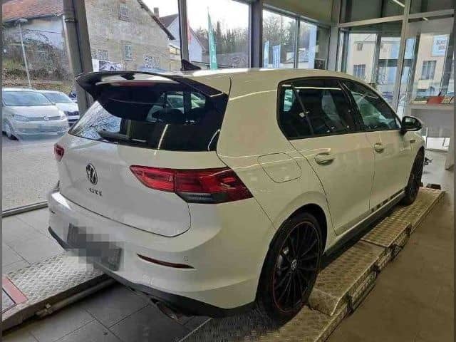 Volkswagen Golf VIII GTI Clubsport AKRAPOVIC Navi Perf. Pak foto 3