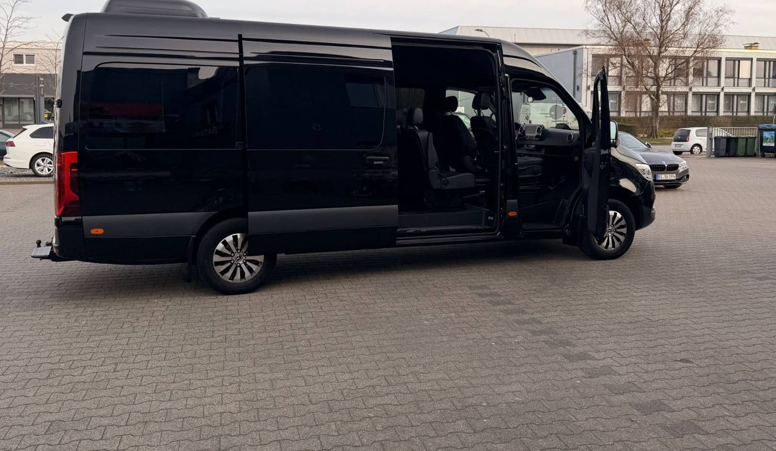 Mercedes-Benz Sprinter 319 Tourer foto 4