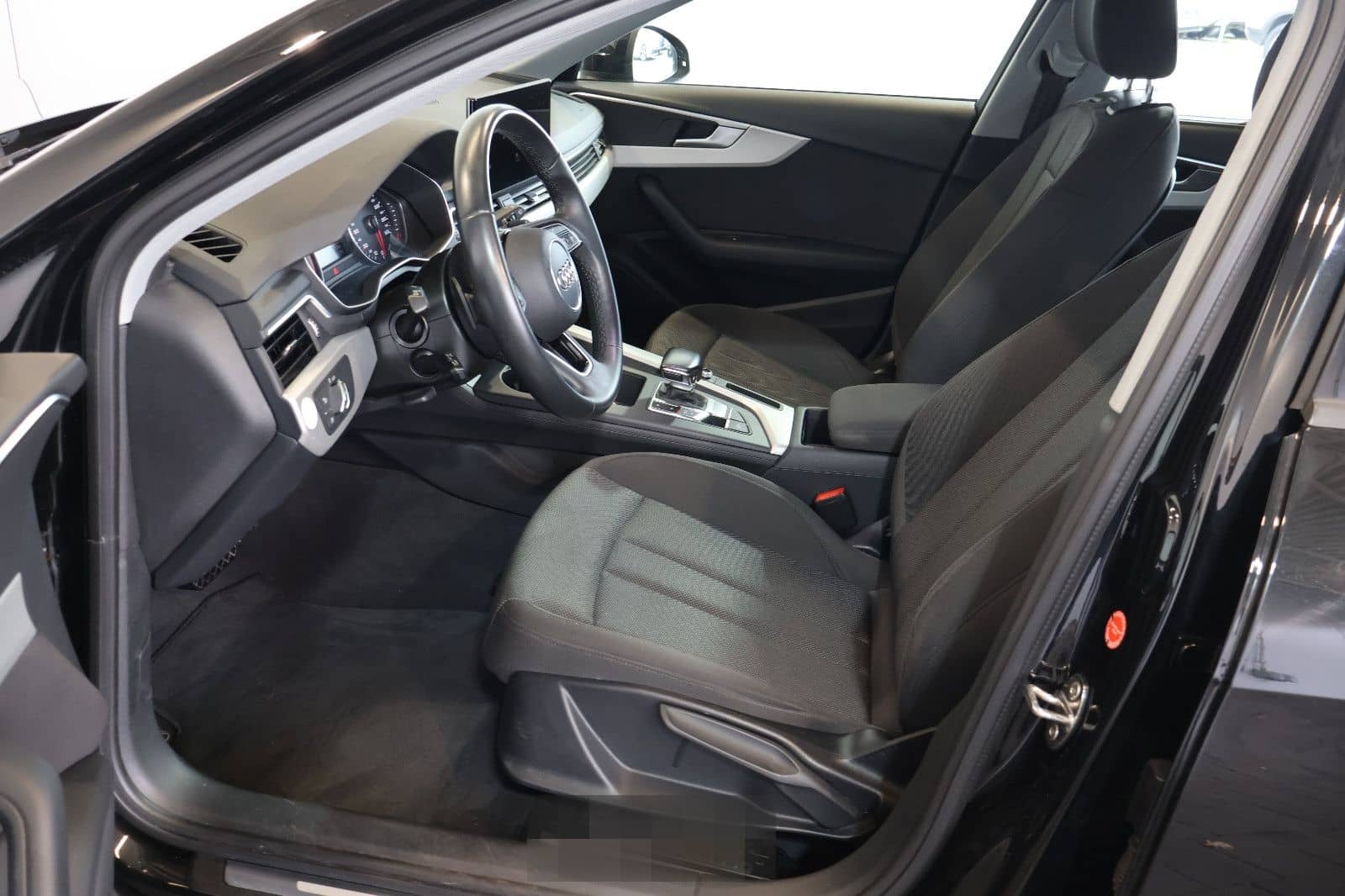 Audi A4 Avant 35 TDI PRE SENSE+NAVI+LED+PDC+ALU foto 9