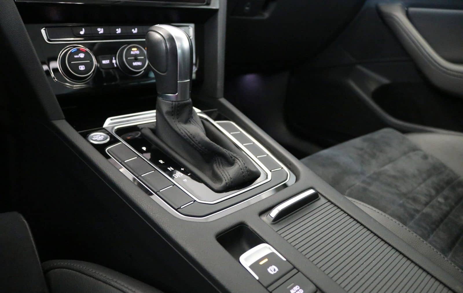 Volkswagen Passat Highline Virtual Pano Kamera ACC LED foto 17