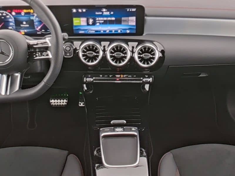 Mercedes-Benz CLA 200 SB AMG+FAHRASSIST+TOTW+AMBIENTE+360+KAM foto 5