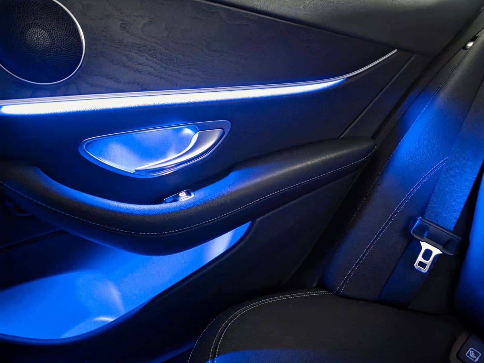 Mercedes-Benz E220 d T-Modell MULTIBEAM LED.AHK.Ambiente.RFK foto 11