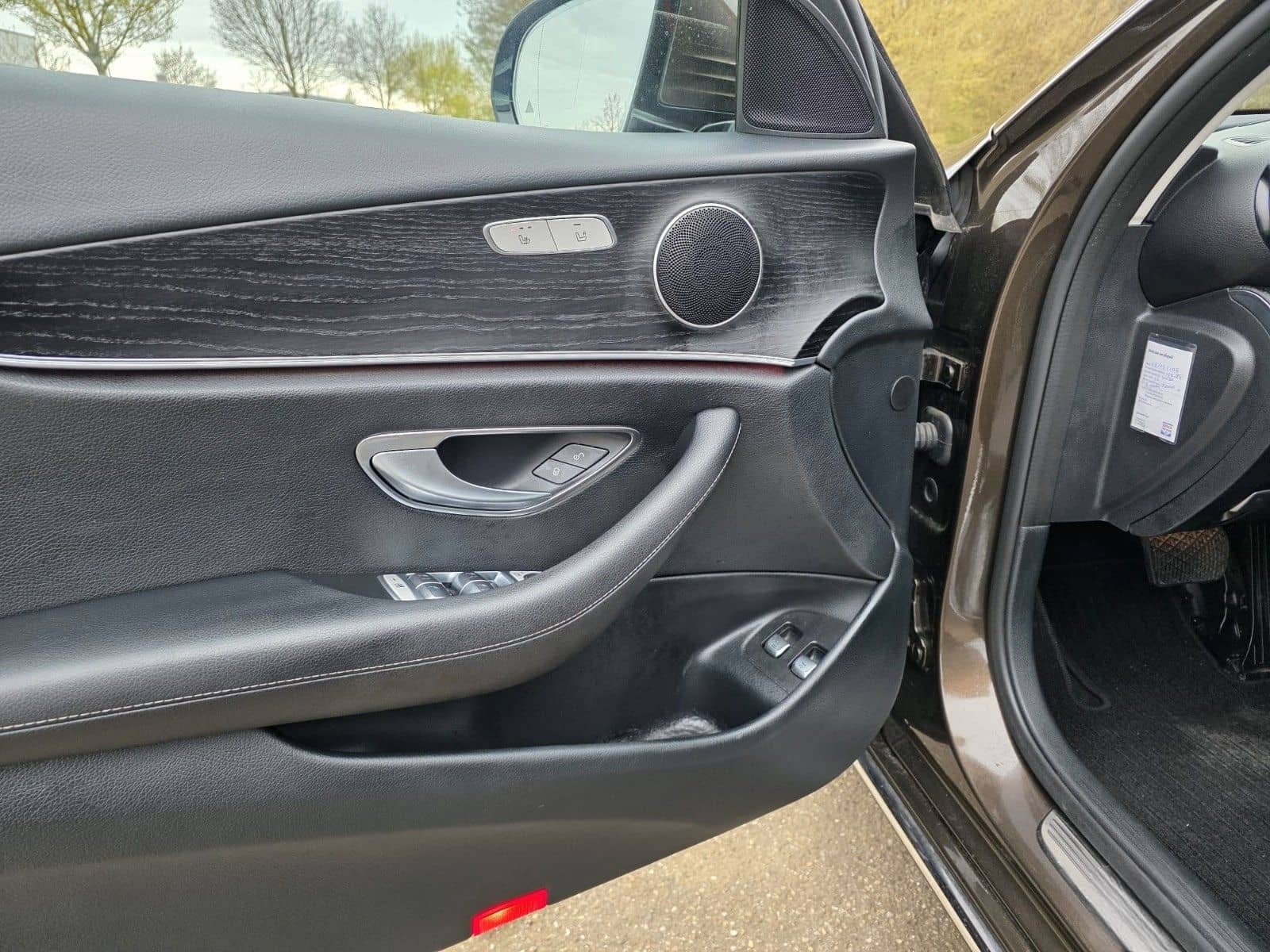 Mercedes-Benz E220 d T-Modell MULTIBEAM LED.AHK.Ambiente.RFK foto 14