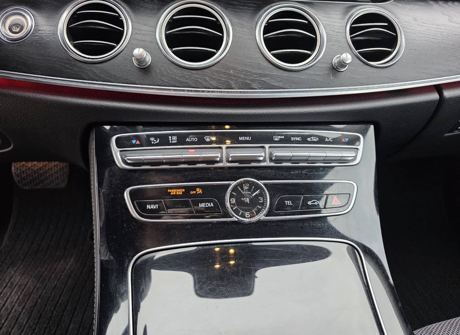 Mercedes-Benz E220 d T-Modell MULTIBEAM LED.AHK.Ambiente.RFK foto 20