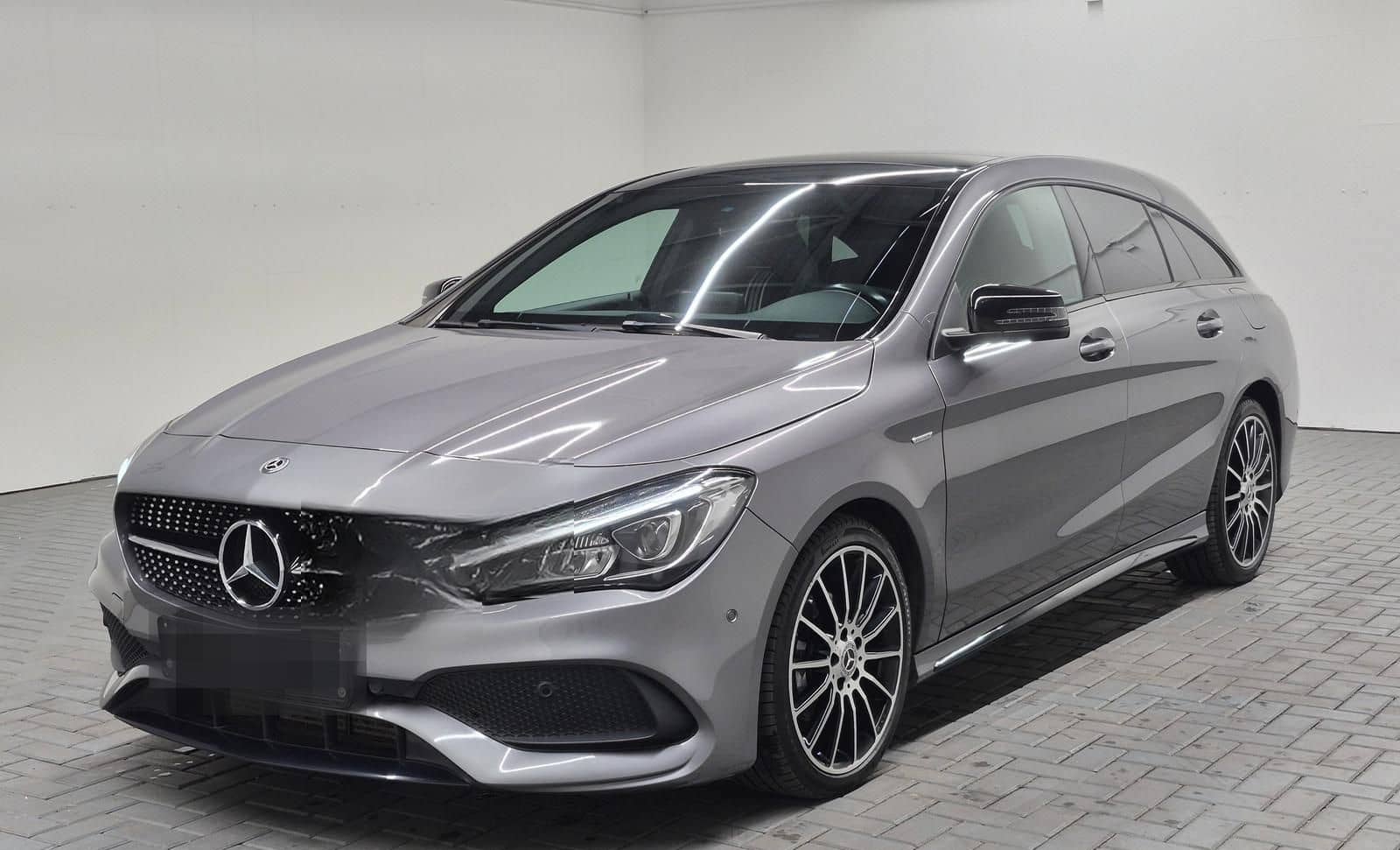 Mercedes-Benz CLA 200 SB AMG-Line LED/Navi/SHZ/Kam/Pano/18-LM foto 1