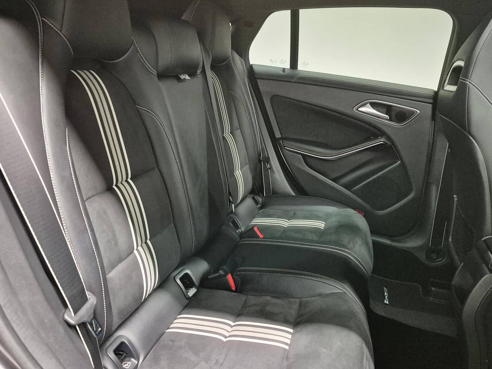 Mercedes-Benz CLA 200 SB AMG-Line LED/Navi/SHZ/Kam/Pano/18-LM foto 11