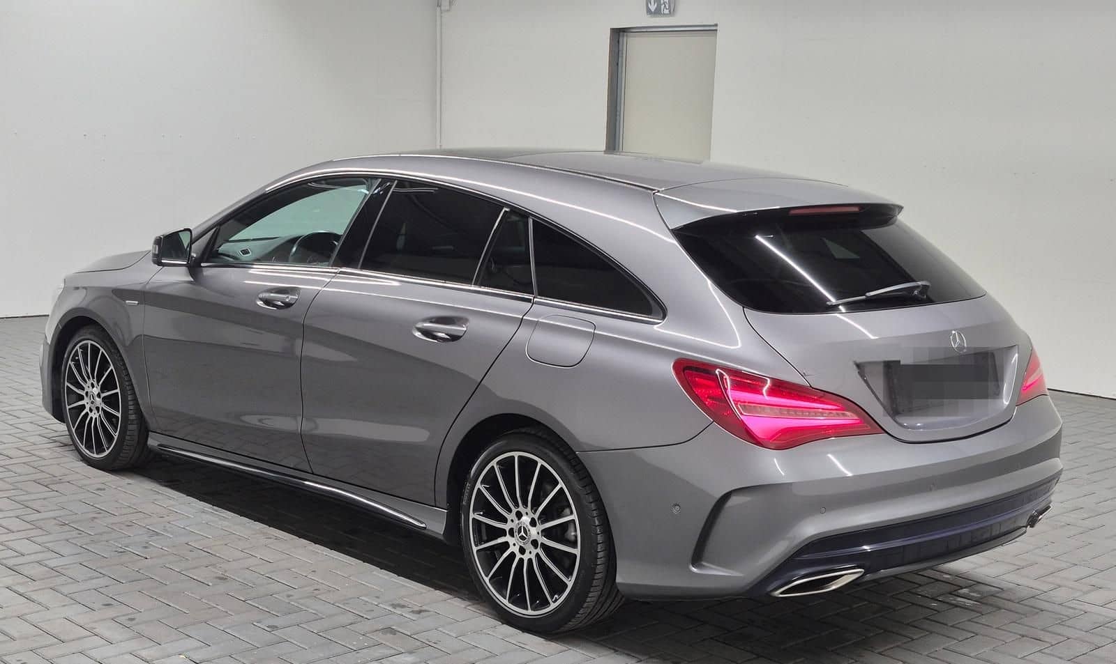 Mercedes-Benz CLA 200 SB AMG-Line LED/Navi/SHZ/Kam/Pano/18-LM foto 3