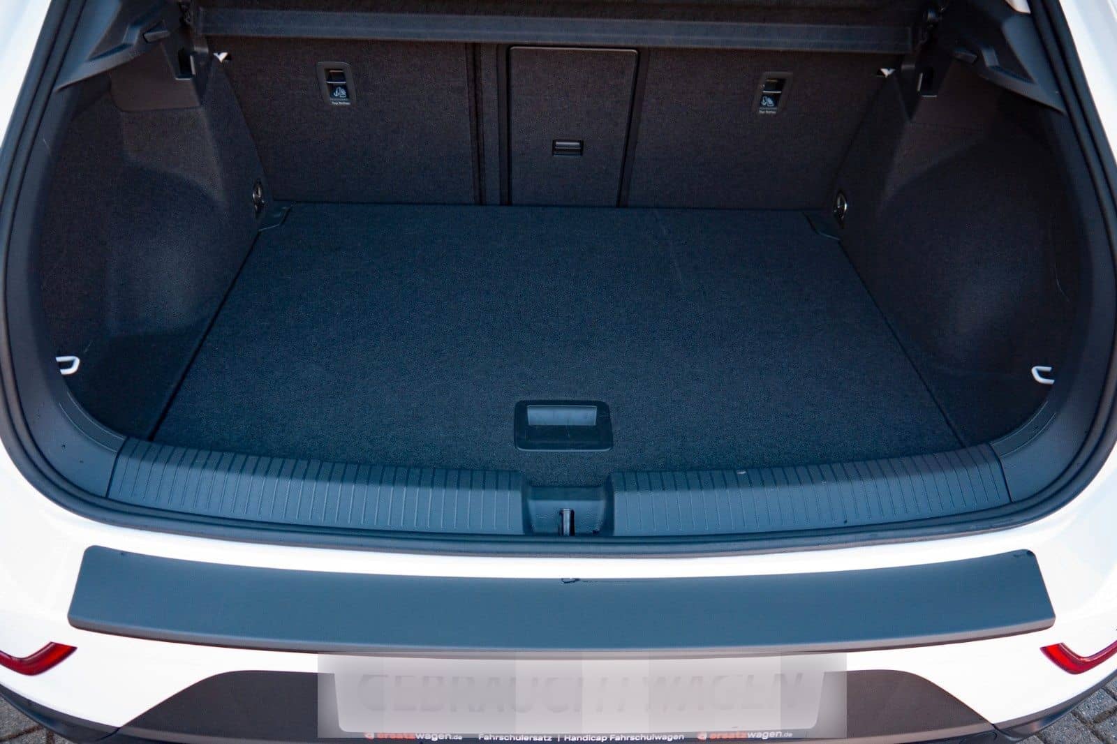 Volkswagen T-Roc Life FAHRSCHULE Schalter AHK RFK LED IQ foto 15