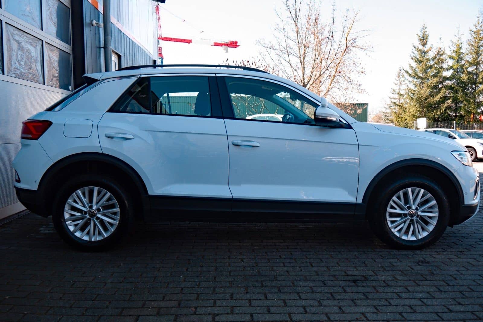 Volkswagen T-Roc Life FAHRSCHULE Schalter AHK RFK LED IQ foto 6