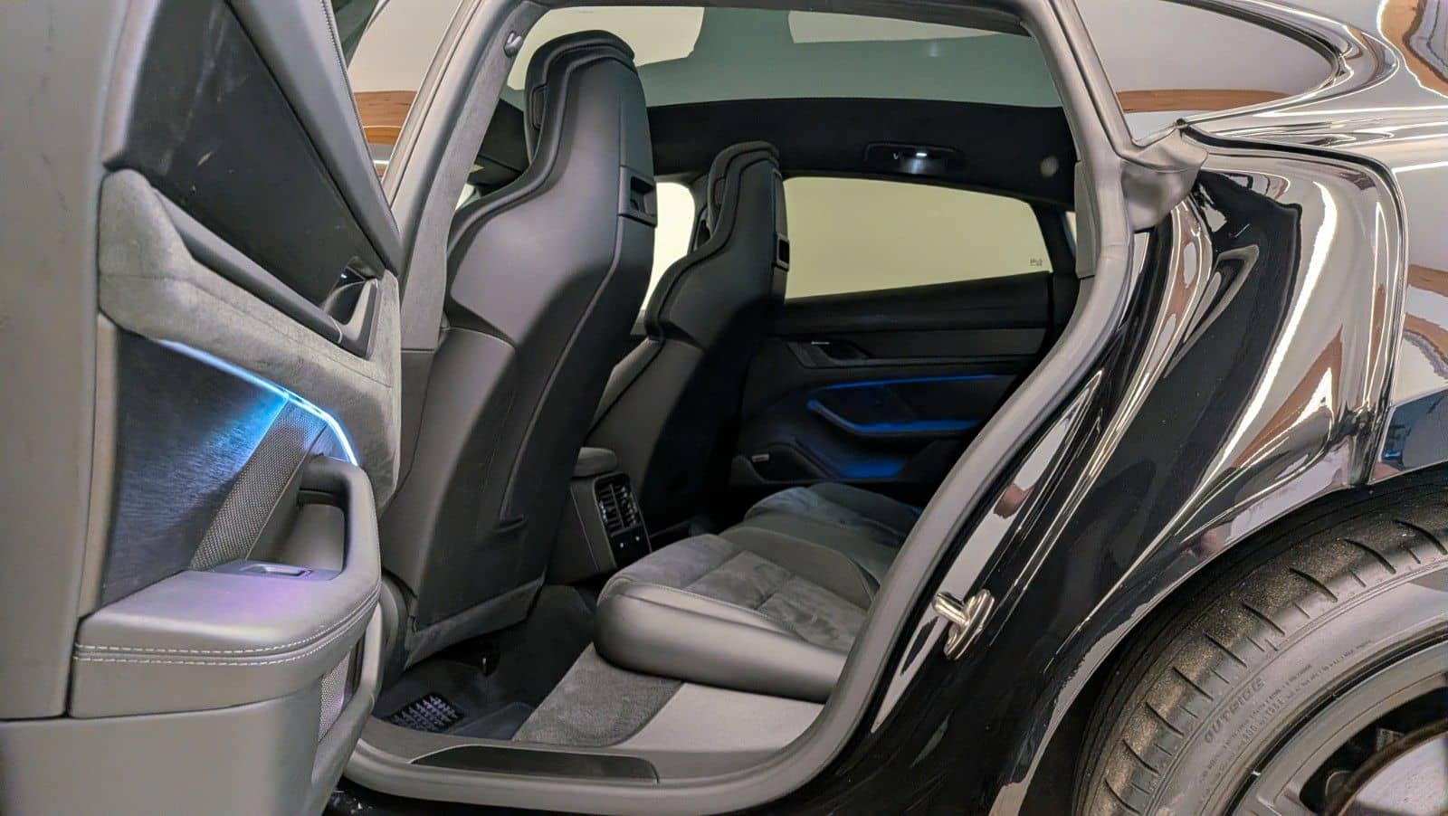 Porsche Taycan GTS/Pano/Chrono/360°/Matrix/Luft/ACC/21"/ foto 23