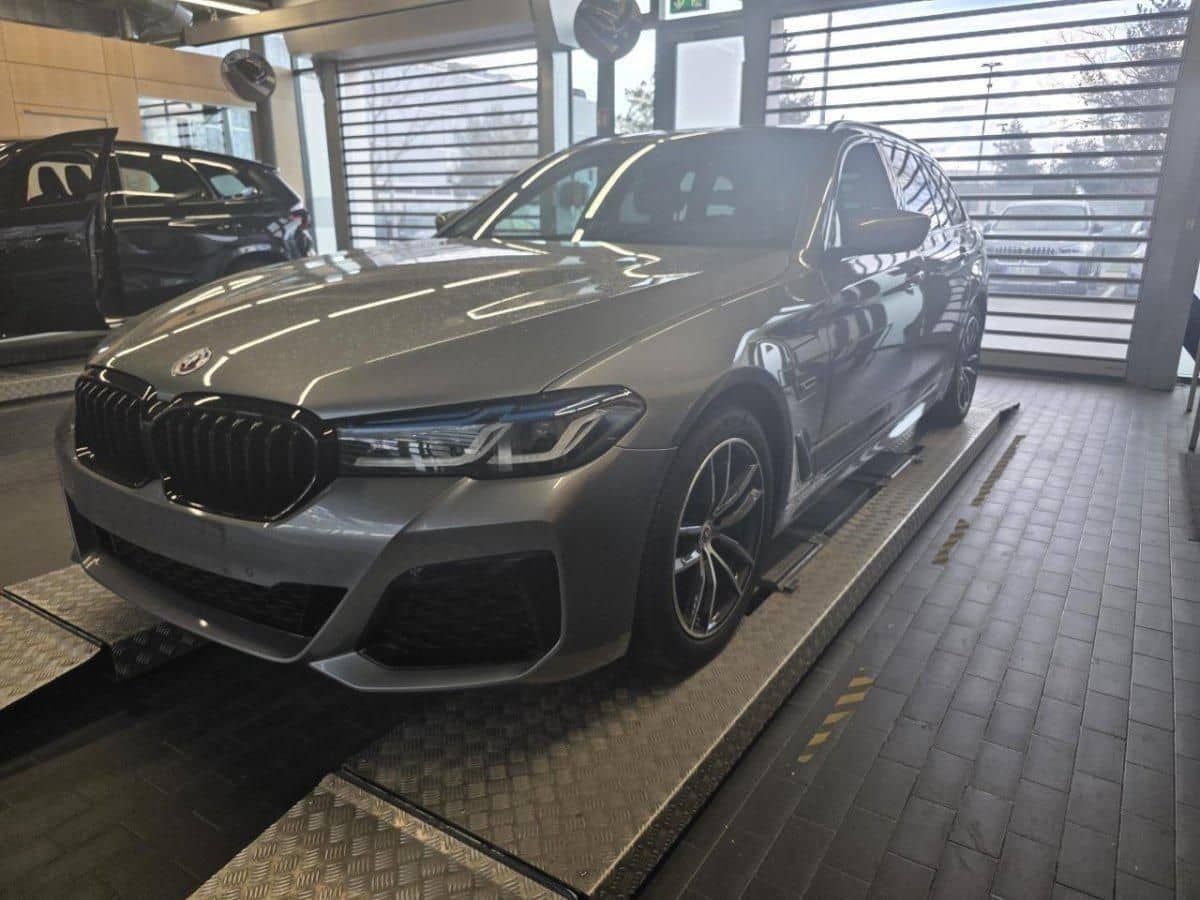 BMW 530e TOURING M SPORT PRO/LASER/HuD/PANO/KAMERA foto 1