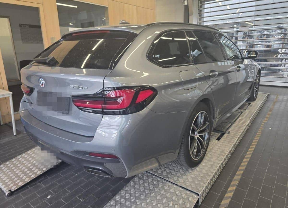 BMW 530e TOURING M SPORT PRO/LASER/HuD/PANO/KAMERA foto 8