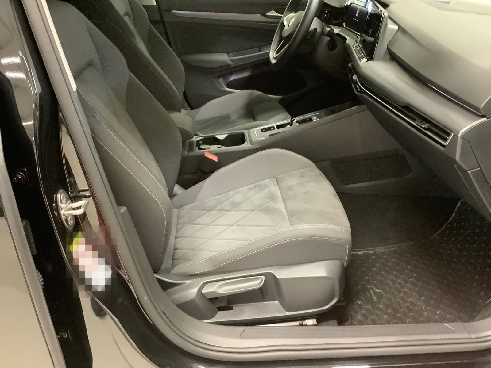 Volkswagen Golf Style 1,5 eTSI DSG,AHZV,Navi,Kamera,Pano,Ma foto 11