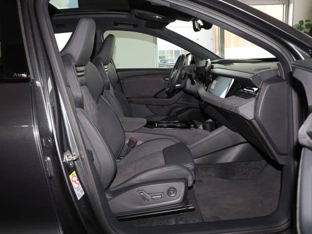 Audi Q6 e-tron quattro S line Pano B&O Matrix LED HuD foto 5