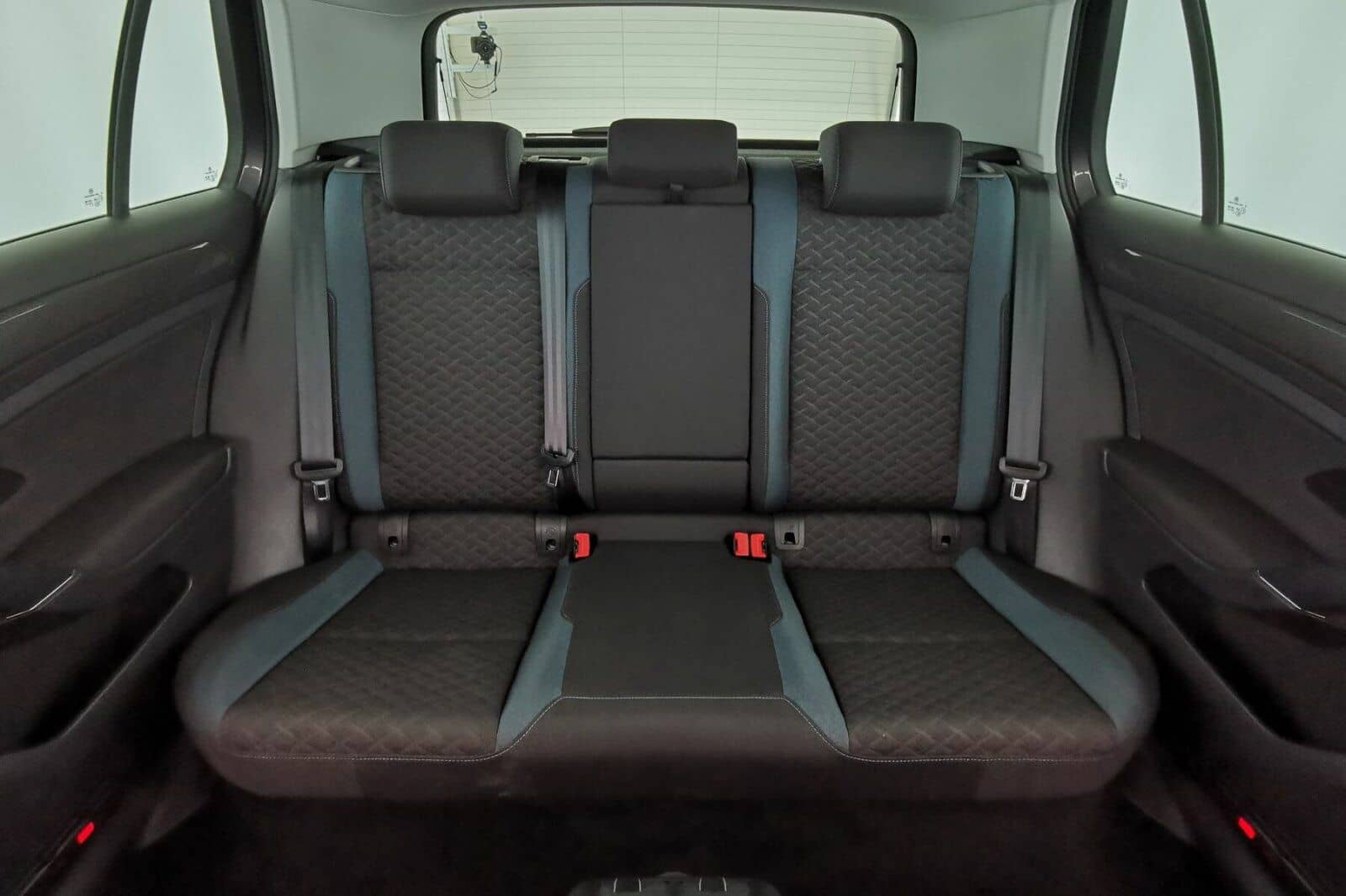 Volkswagen Golf VII 1.5 TSI IQ.DRIVE OPF BLUETOOTH+ACC+SHZ+ foto 18