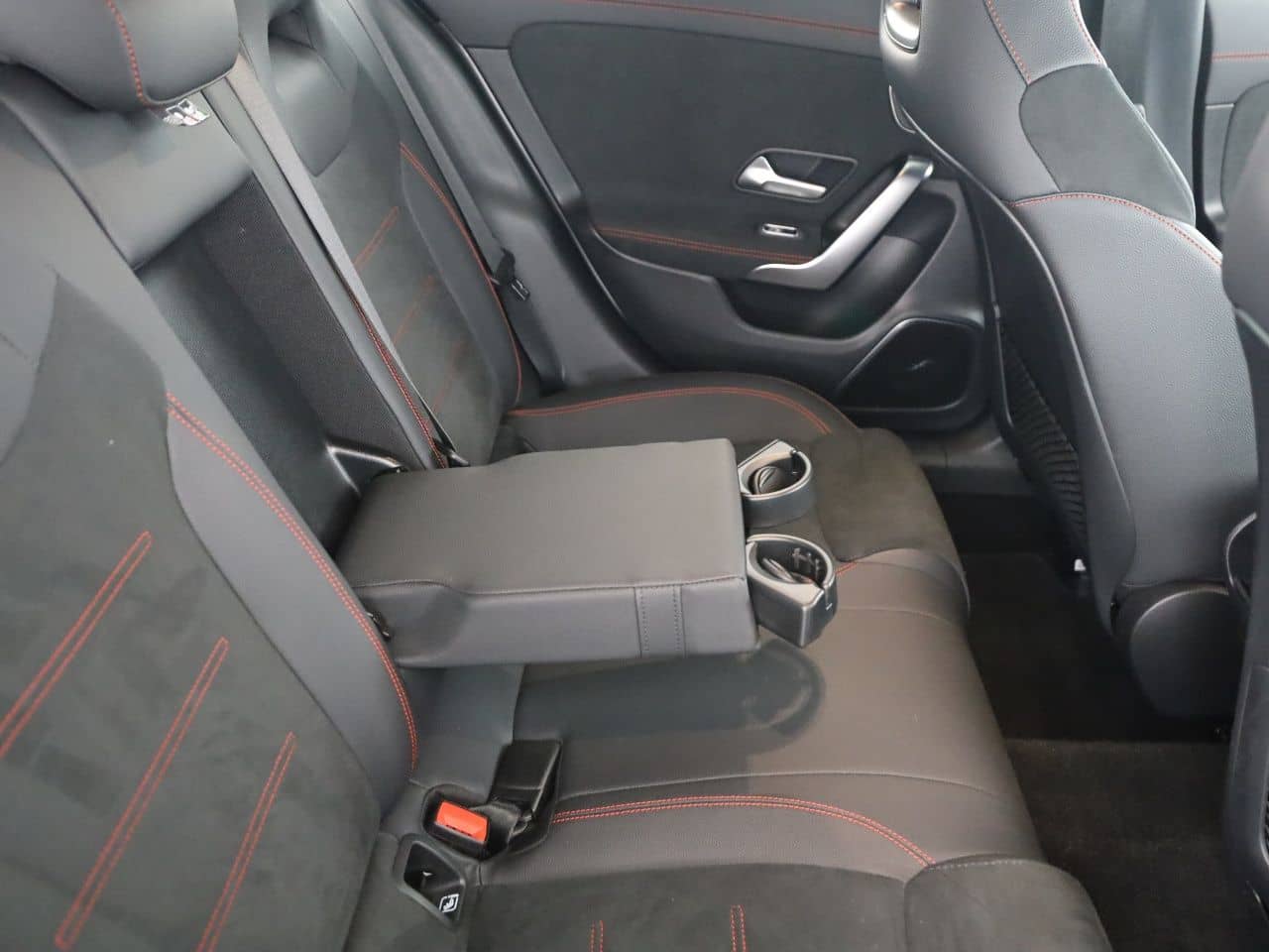 Mercedes-Benz CLA 200 SB AMG ADV.+ 19'' AHK Night Burmester foto 21