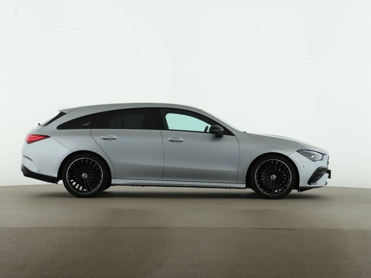 Mercedes-Benz CLA 200 SB AMG ADV.+ 19'' AHK Night Burmester foto 8