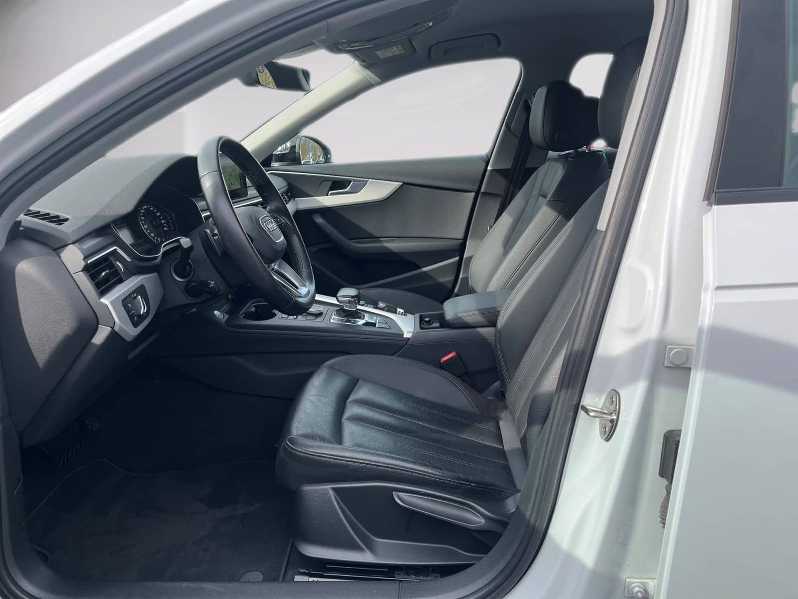 Audi A4 2.0 TFSI design ultra LED NAVI KAMERA SOUND foto 10