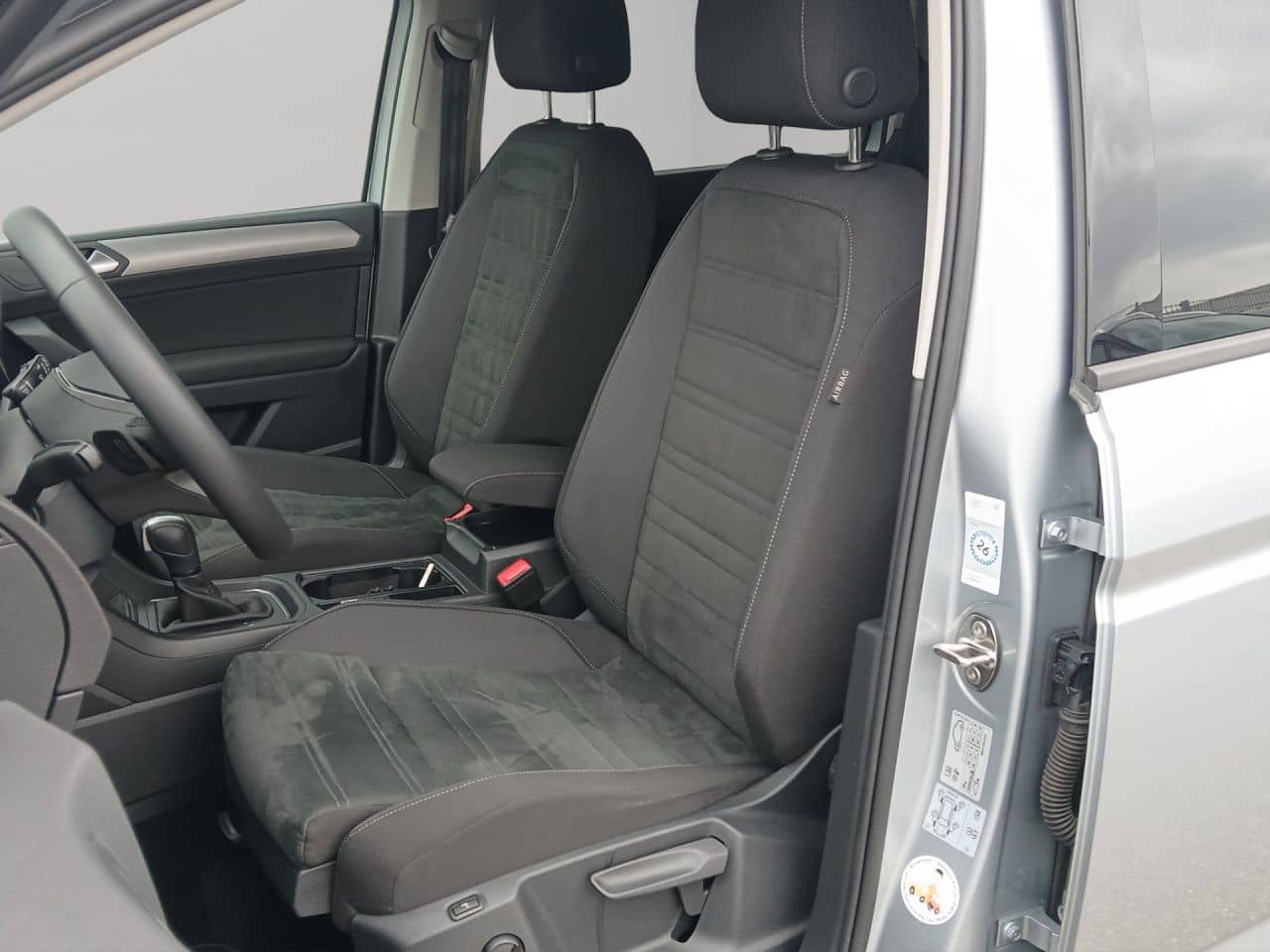 Volkswagen Touran 2.0 TDI DSG Comfortline KEYLESS, ALU, PDC foto 13