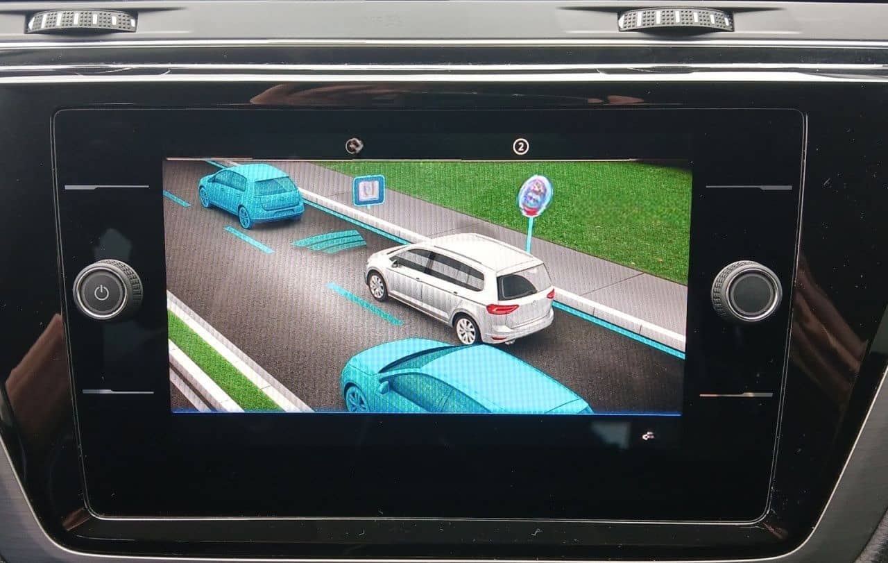 Volkswagen Touran 2.0 TDI DSG Comfortline KEYLESS, ALU, PDC foto 17