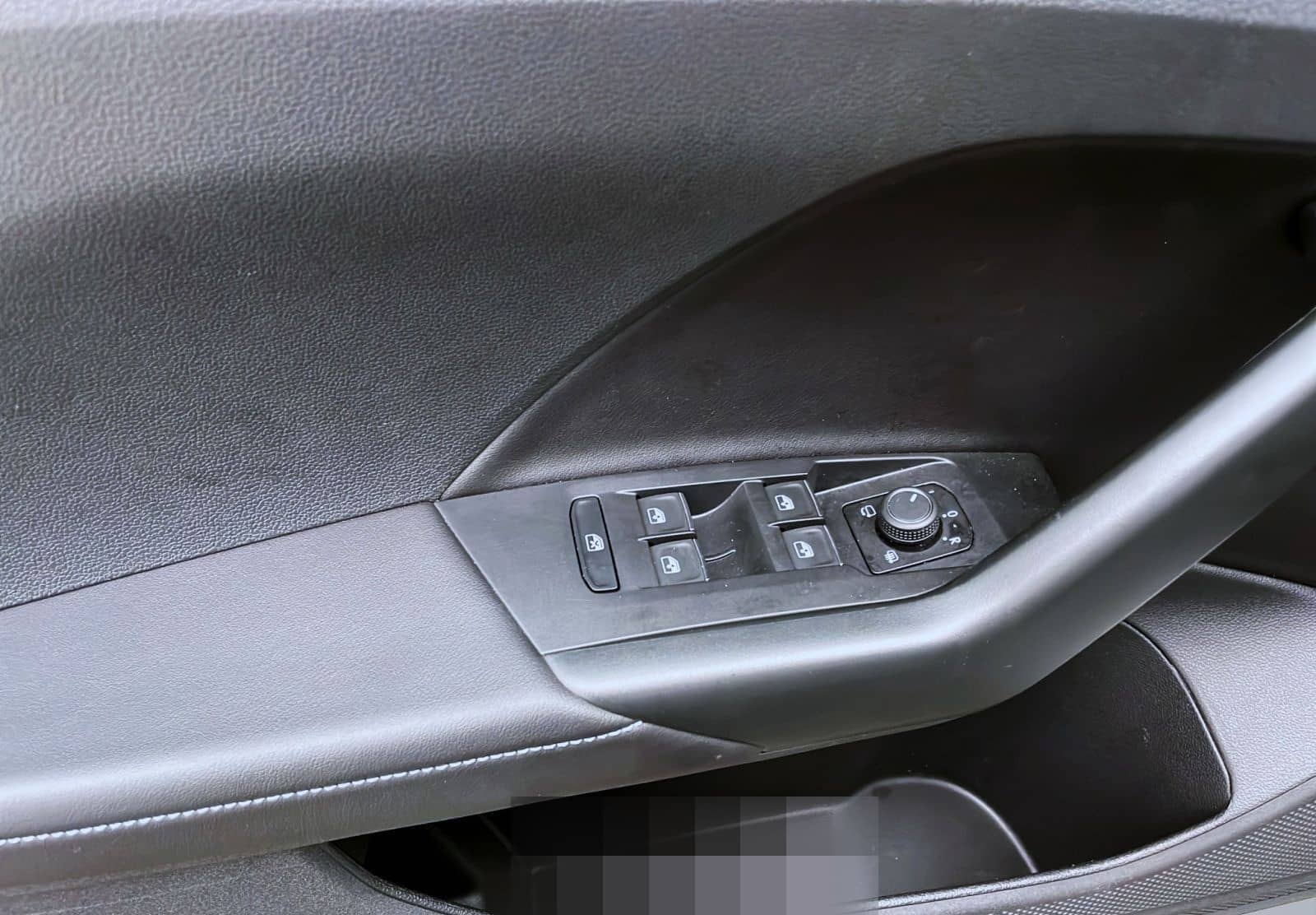 Volkswagen T-Cross 1.0 TSI GOAL NAVI KLIMA PDC SHZG foto 10