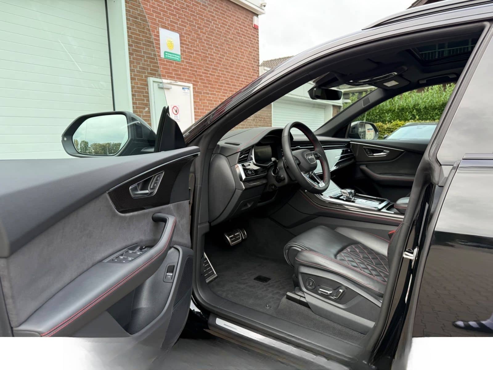 Audi SQ8 4.0 TFSI quattro Competition Plus foto 13