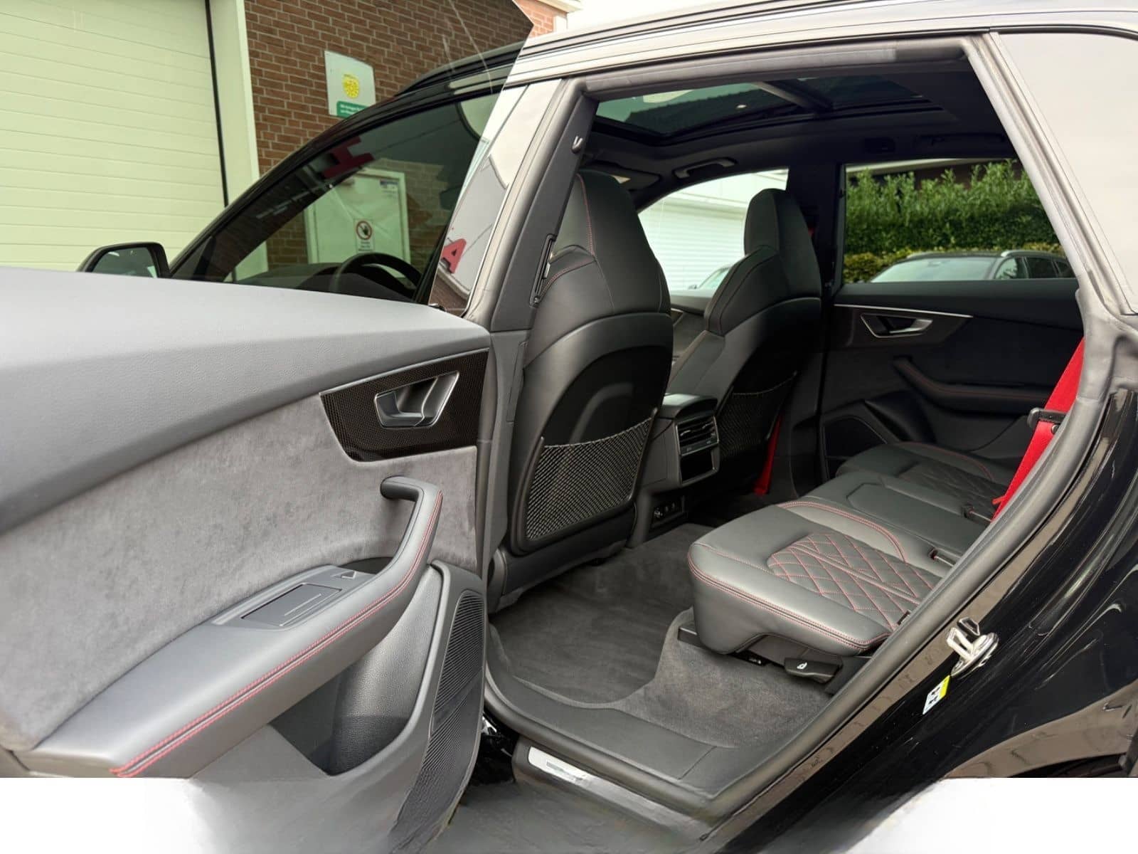 Audi SQ8 4.0 TFSI quattro Competition Plus foto 15