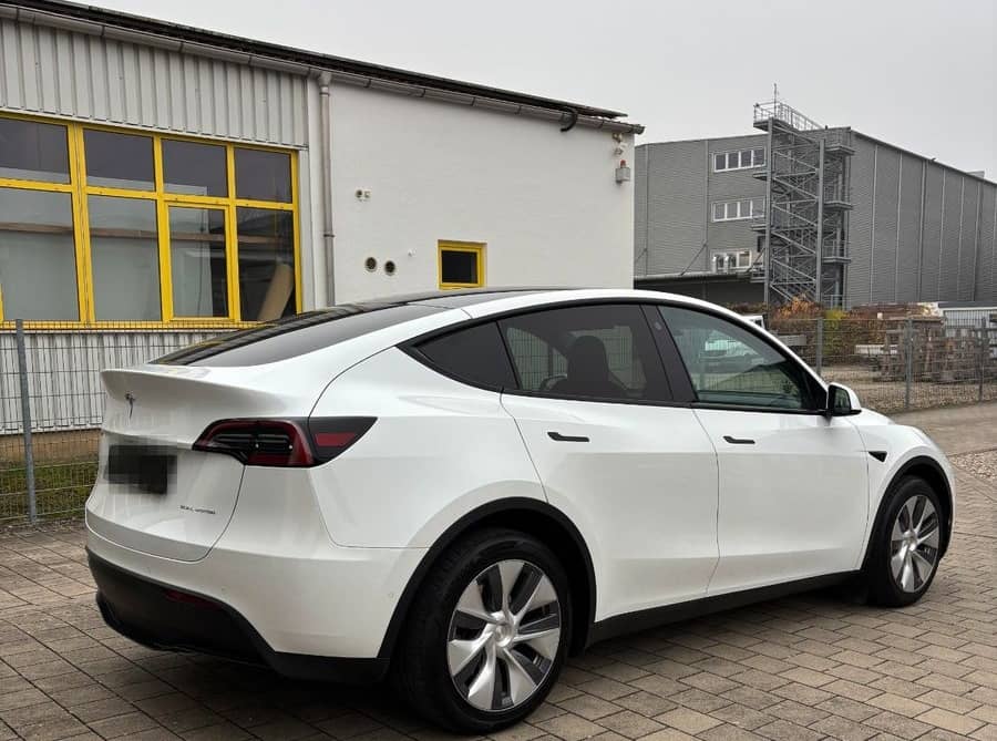 Tesla Model Y Long Range Dual AWD foto 4