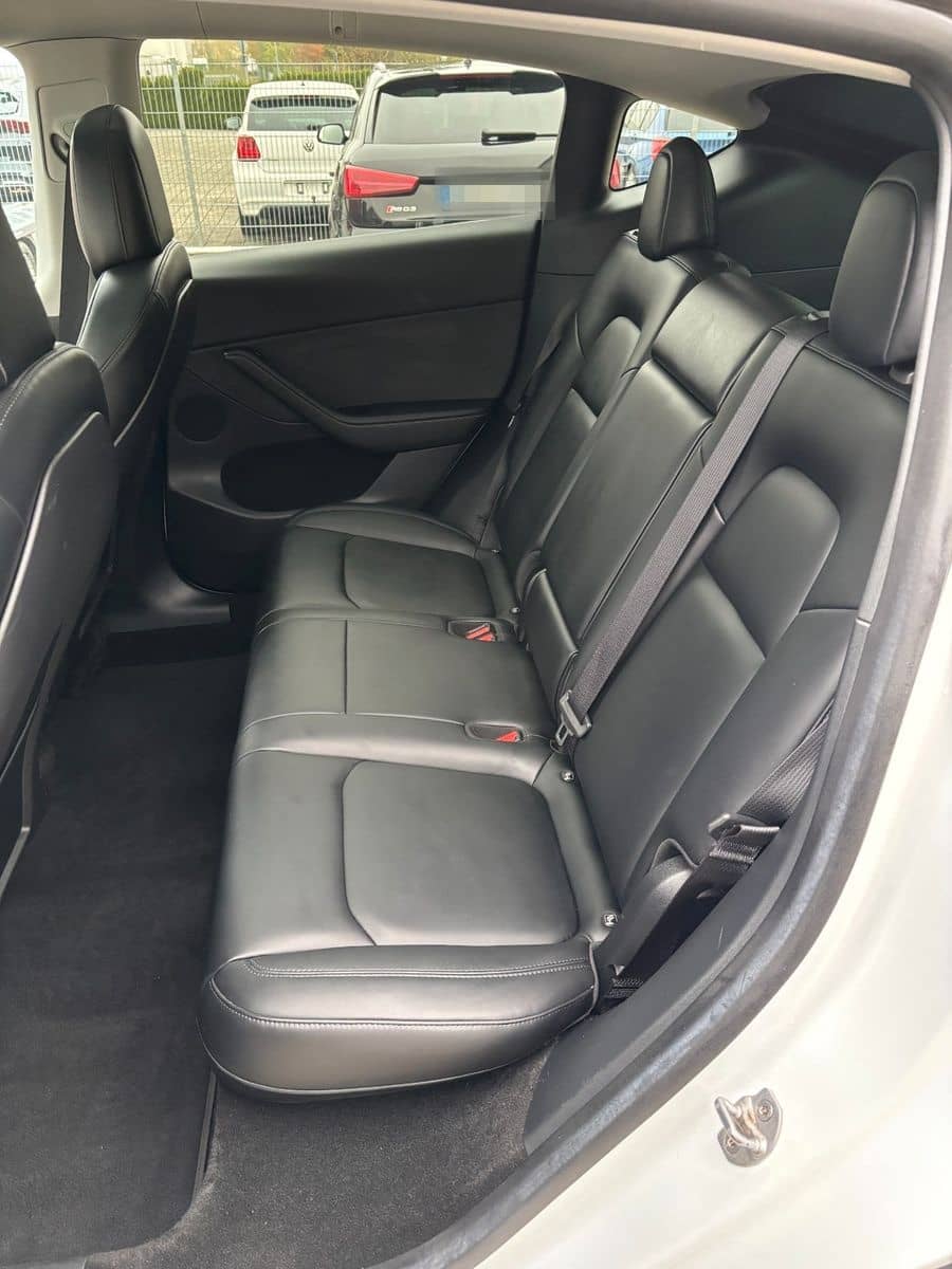 Tesla Model Y Long Range Dual AWD foto 10