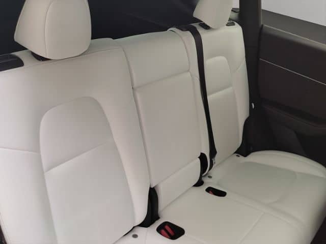 Tesla Model Y Long Range Dual AWD foto 14