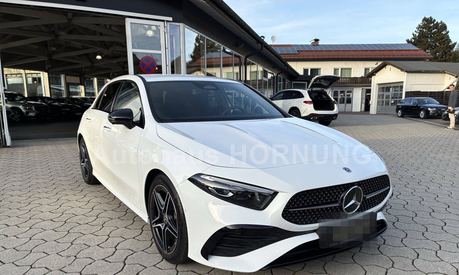 Mercedes-Benz A220d AMG ADV+ STDHZG DISTR MBEAM NIGHT 360 KYGO foto 3
