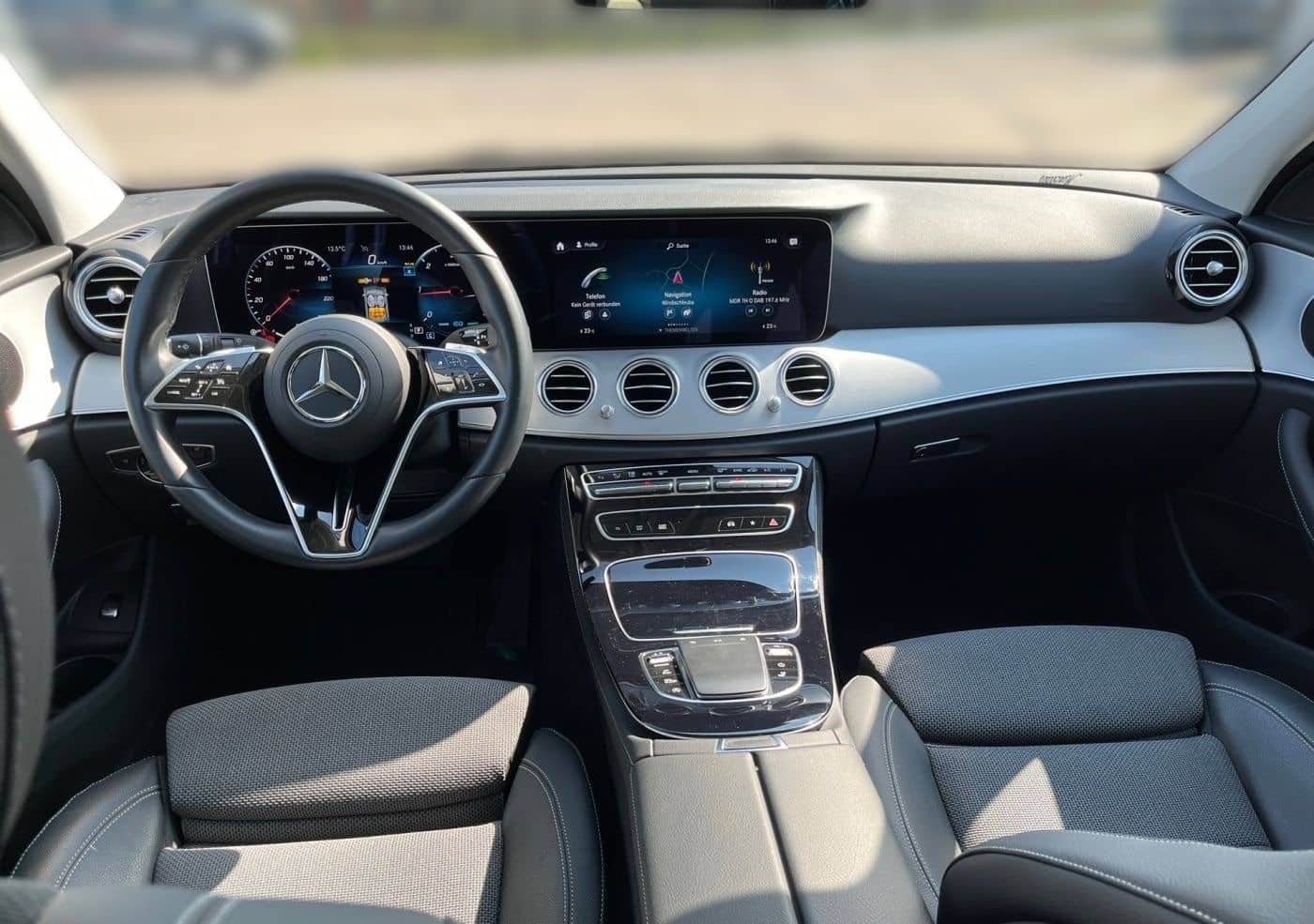 Mercedes-Benz E 220 d T Avantgarde Easy-Pack*Kamera*Pre-Safe** foto 11