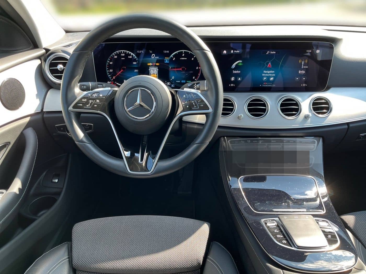 Mercedes-Benz E 220 d T Avantgarde Easy-Pack*Kamera*Pre-Safe** foto 10