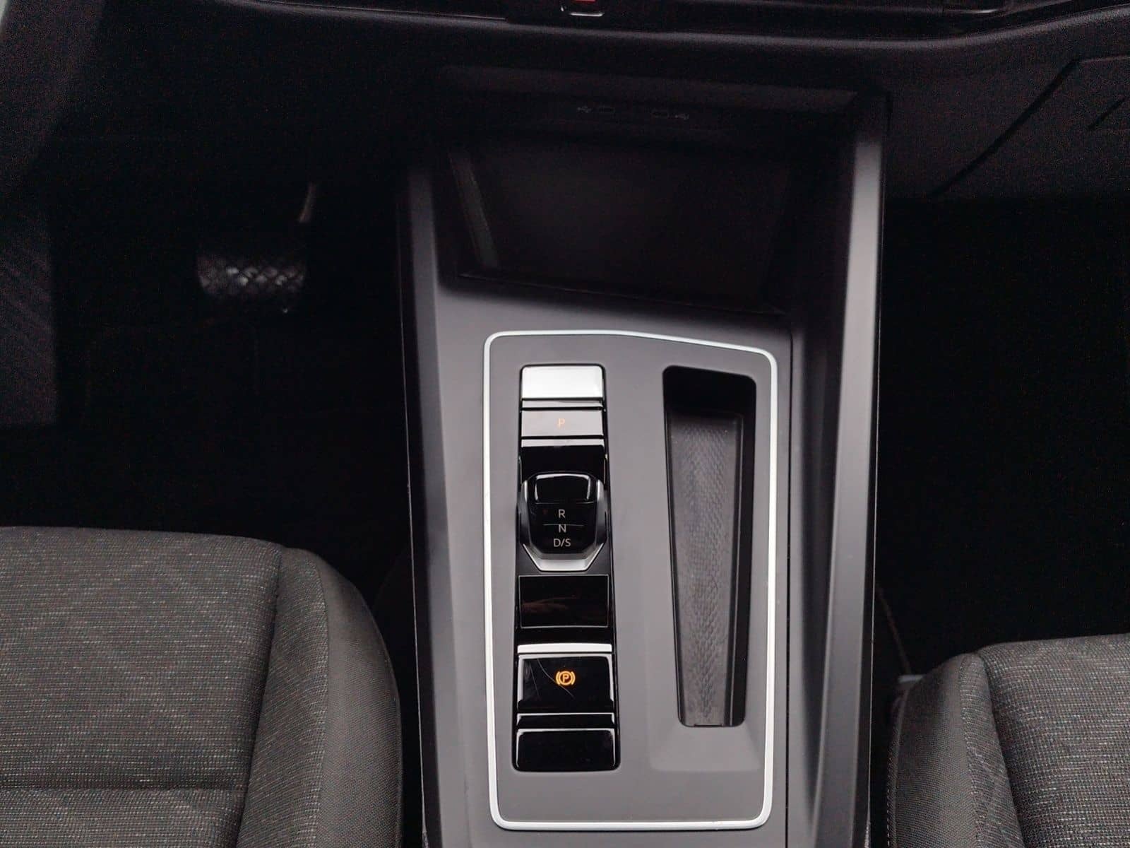 Volkswagen Golf VIII Variant Life 2.0 TDI DSG AHK/L+S/NAV foto 10