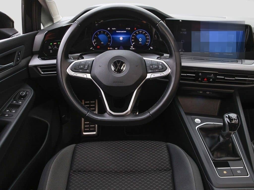 Volkswagen Golf VIII Lim. 1.5 TSI Active *Navi*Kamera*HuD* foto 14