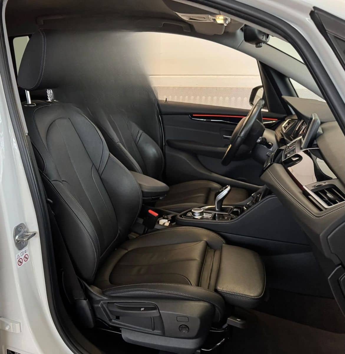 BMW 218 Gran Tourer d Sport Line 7 Sitze Kamera Digi foto 10