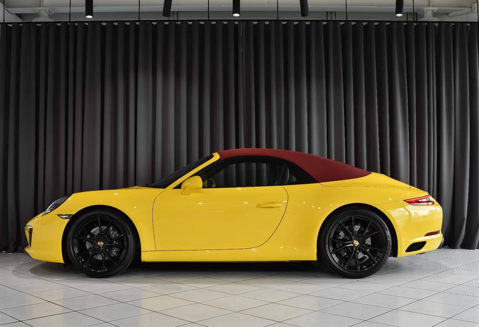 Porsche 991.2 Cabriolet * Racinggelb* Chrono* LED* foto 10