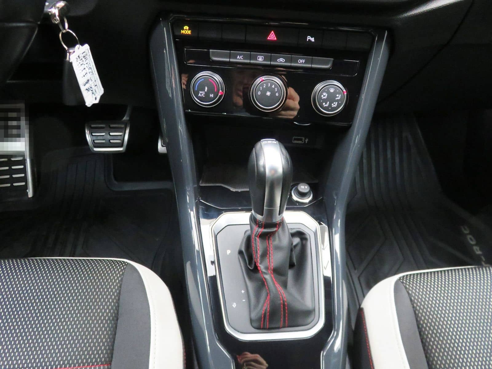 Volkswagen T-Roc Sport*Navi*DAB*ACC*AppleCarPlay*Allwetter* foto 18